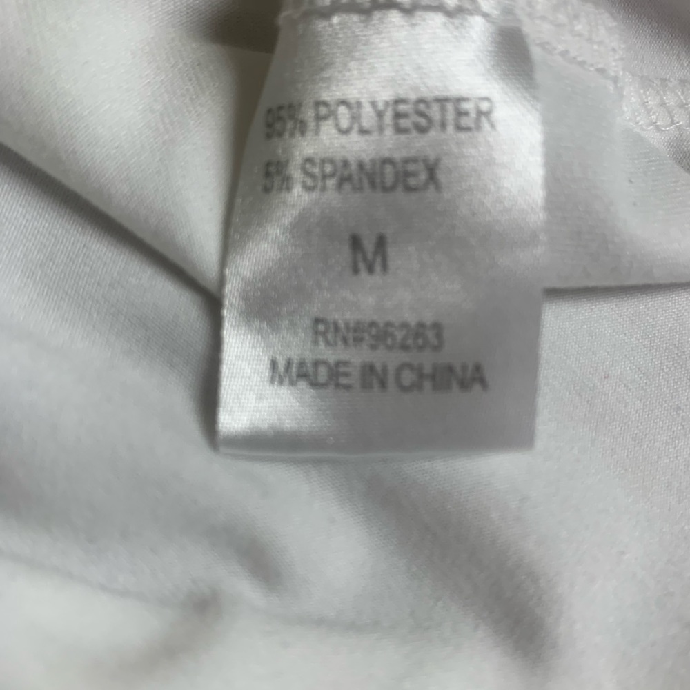 Size medium, - Picture 2 of 3